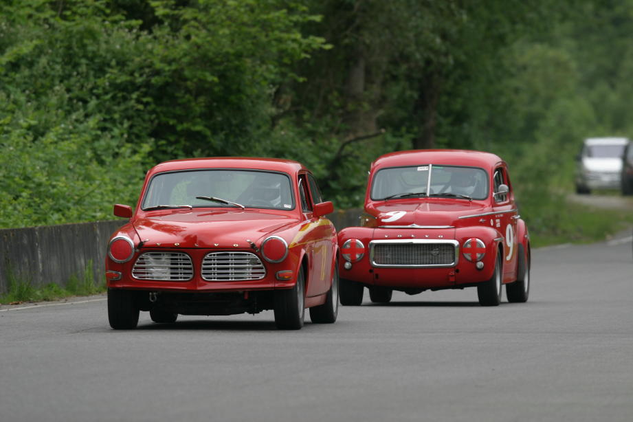 Jim Latham’s 1968-122S leads Gil Stuart’s 1958 PV444. 